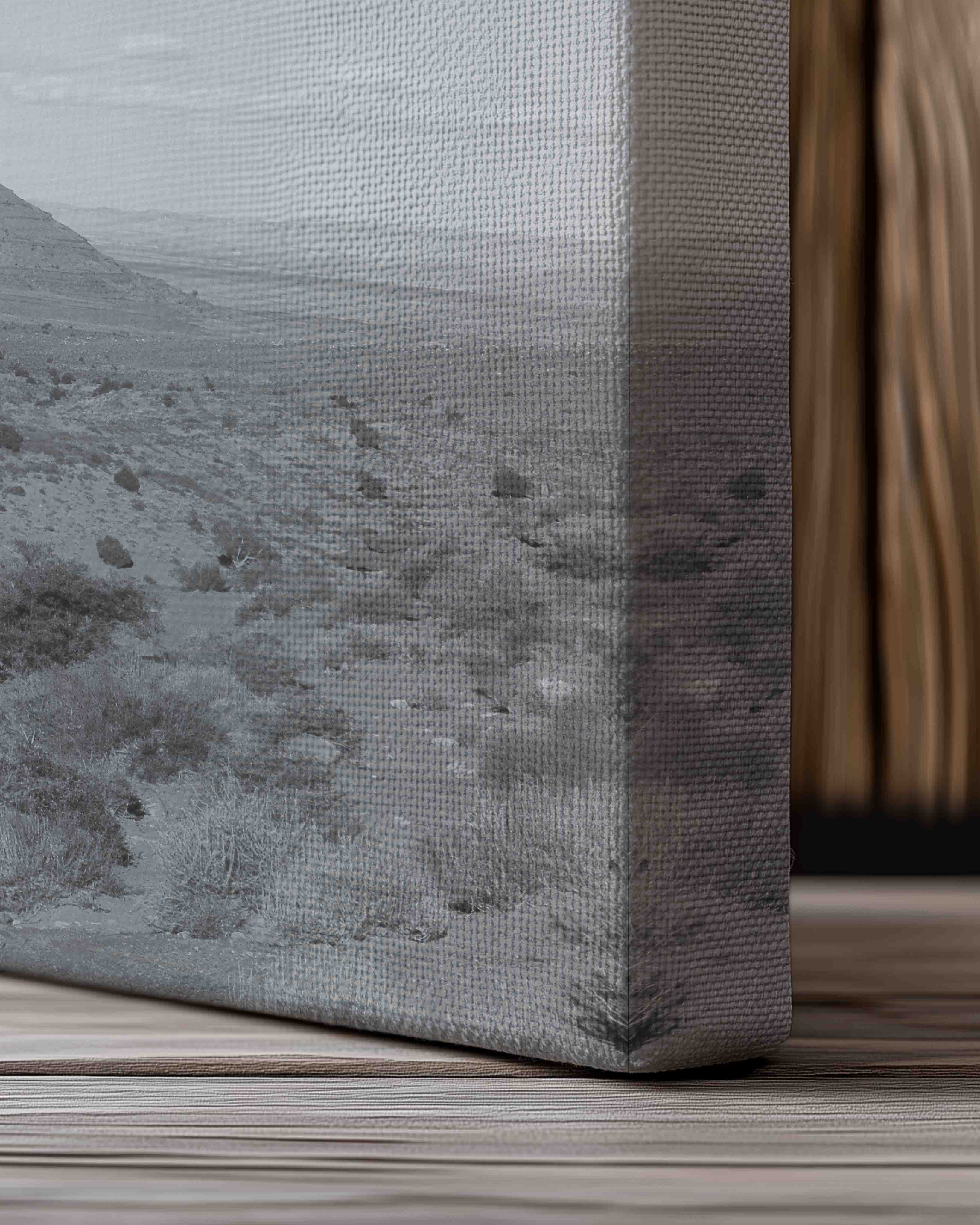 Monument Valley Poster – Print Material Wandbild, moderne Kunst & Fine Art Print von Spawnd, handgefertigt & Made in Germany