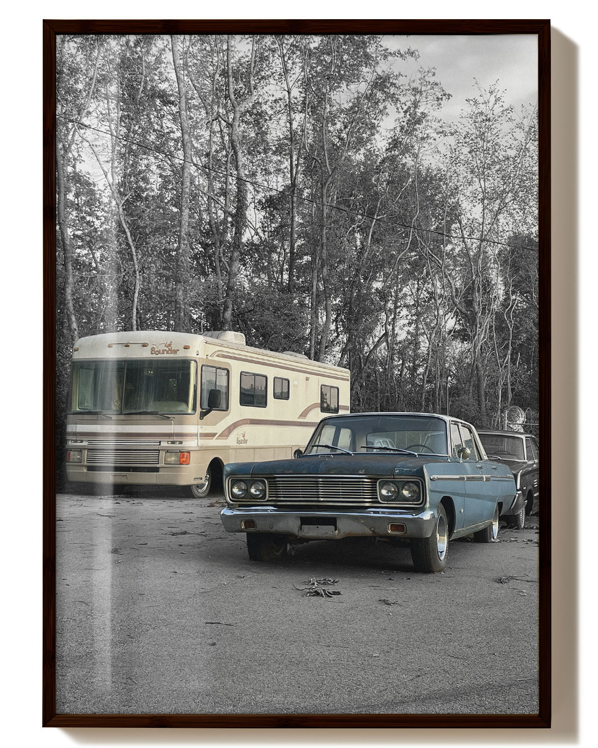Somewhere in Alabama Poster – FineArt Wandbild, moderne Kunst & Fine Art Print von Spawnd, handgefertigt & Made in Germany