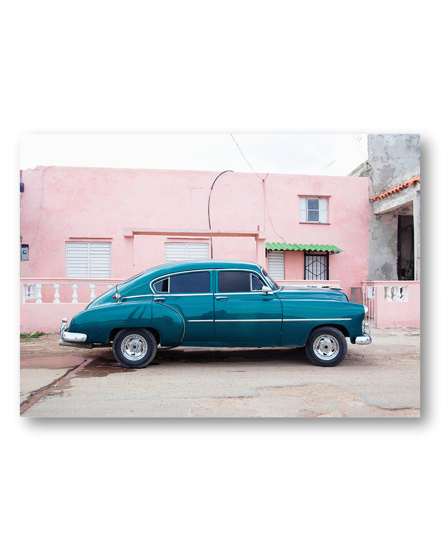 Car in Havanna Poster – Print Material Wandbild, moderne Kunst & Fine Art Print von Spawnd, handgefertigt & Made in Germany