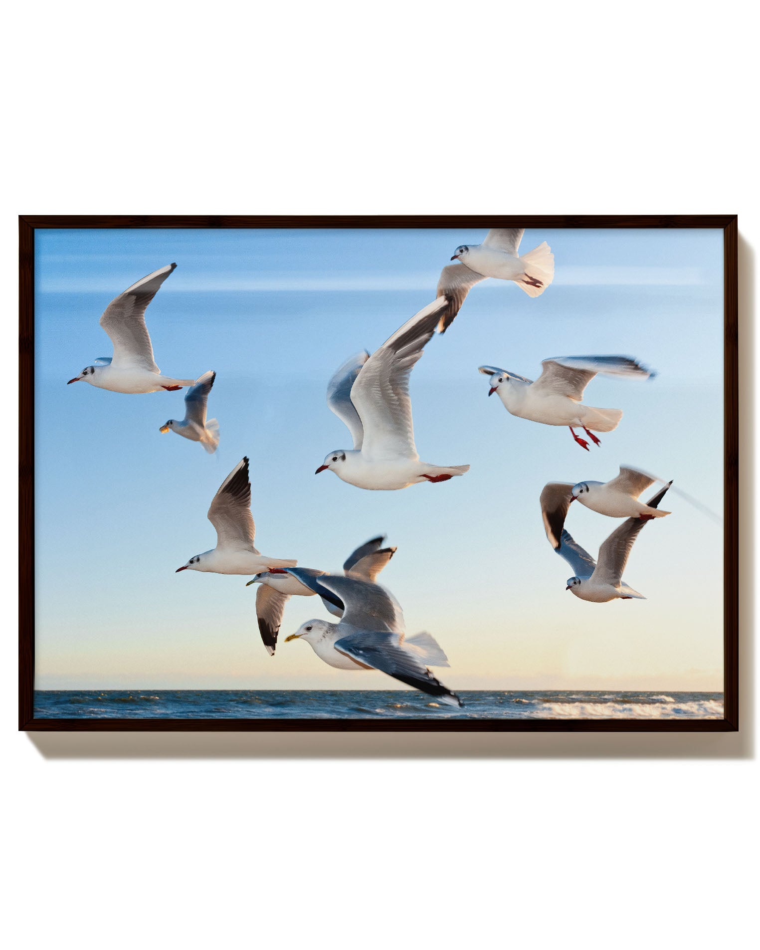 Flying Poster – Print Material Wandbild, moderne Kunst & Fine Art Print von Spawnd, handgefertigt & Made in Germany