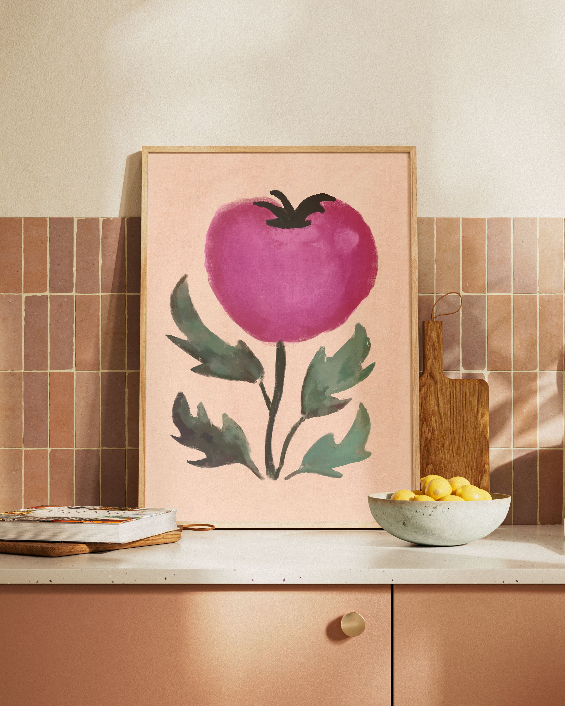 Old Tomato Poster – FineArt Wandbild, moderne Kunst & Fine Art Print von Spawnd, handgefertigt & Made in Germany