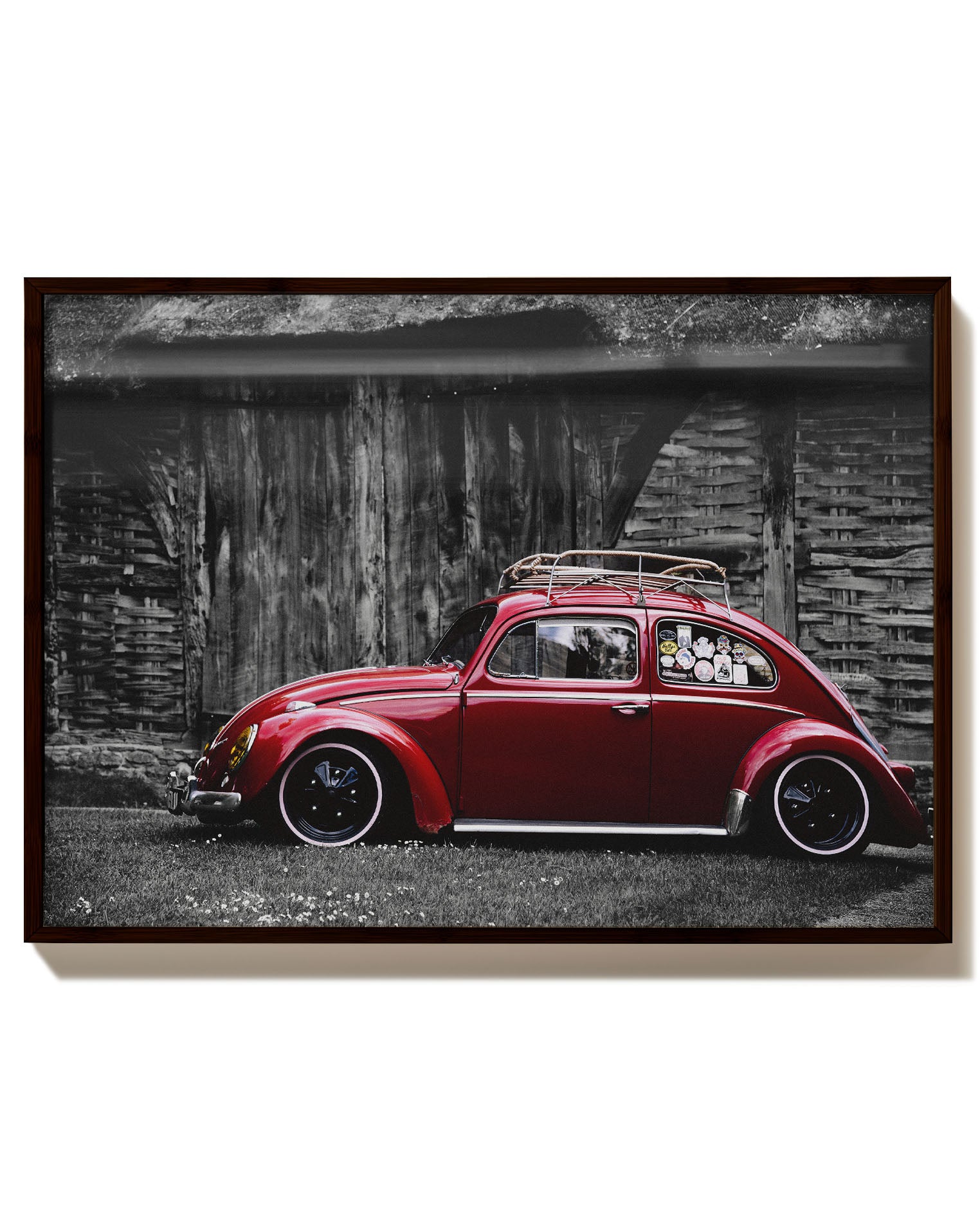 Red old Beetle Poster – Print Material Wandbild, moderne Kunst & Fine Art Print von Spawnd, handgefertigt & Made in Germany