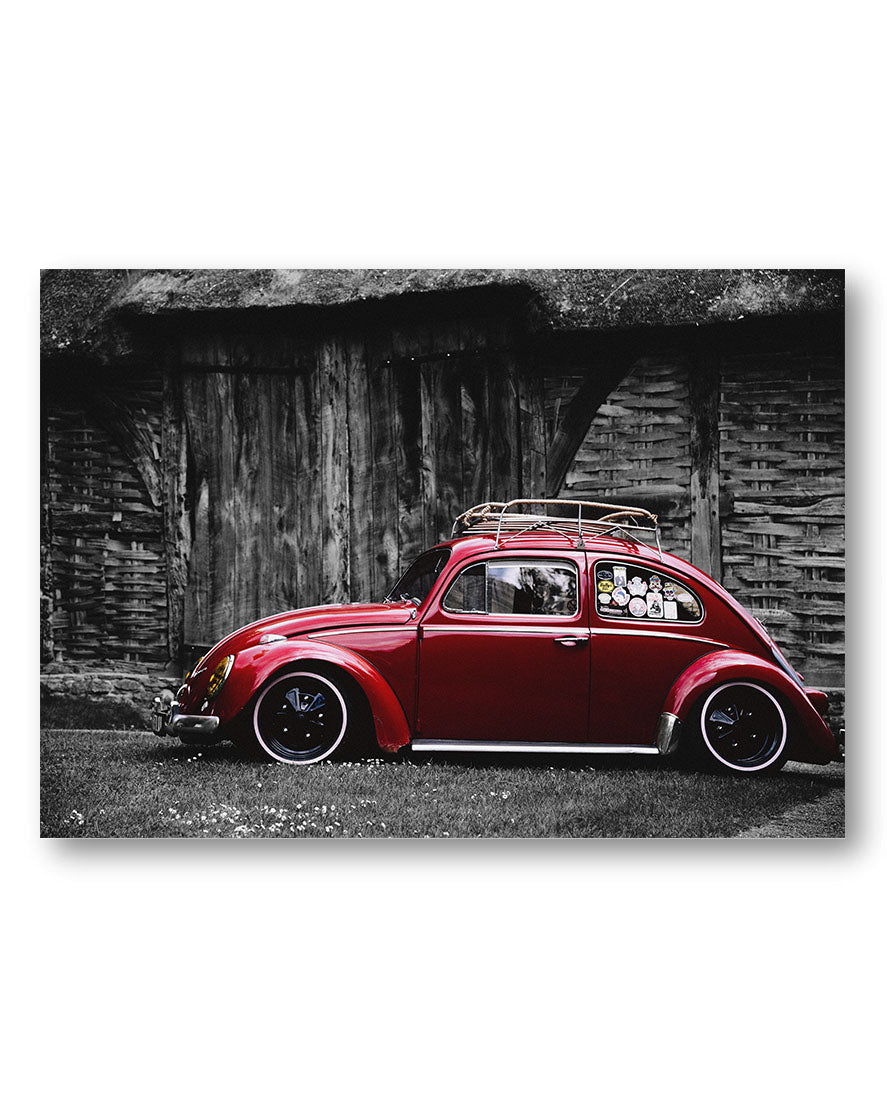 Red old Beetle Poster – Print Material Wandbild, moderne Kunst & Fine Art Print von Spawnd, handgefertigt & Made in Germany