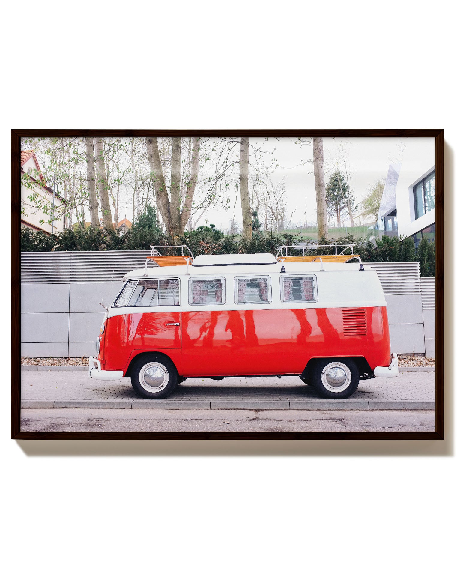 Red Van Poster – Print Material Wandbild, moderne Kunst & Fine Art Print von Spawnd, handgefertigt & Made in Germany