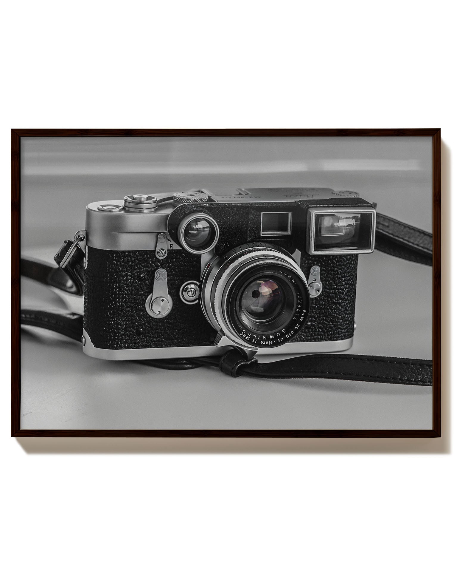 Retro Camera Poster – Print Material Wandbild, moderne Kunst & Fine Art Print von Spawnd, handgefertigt & Made in Germany