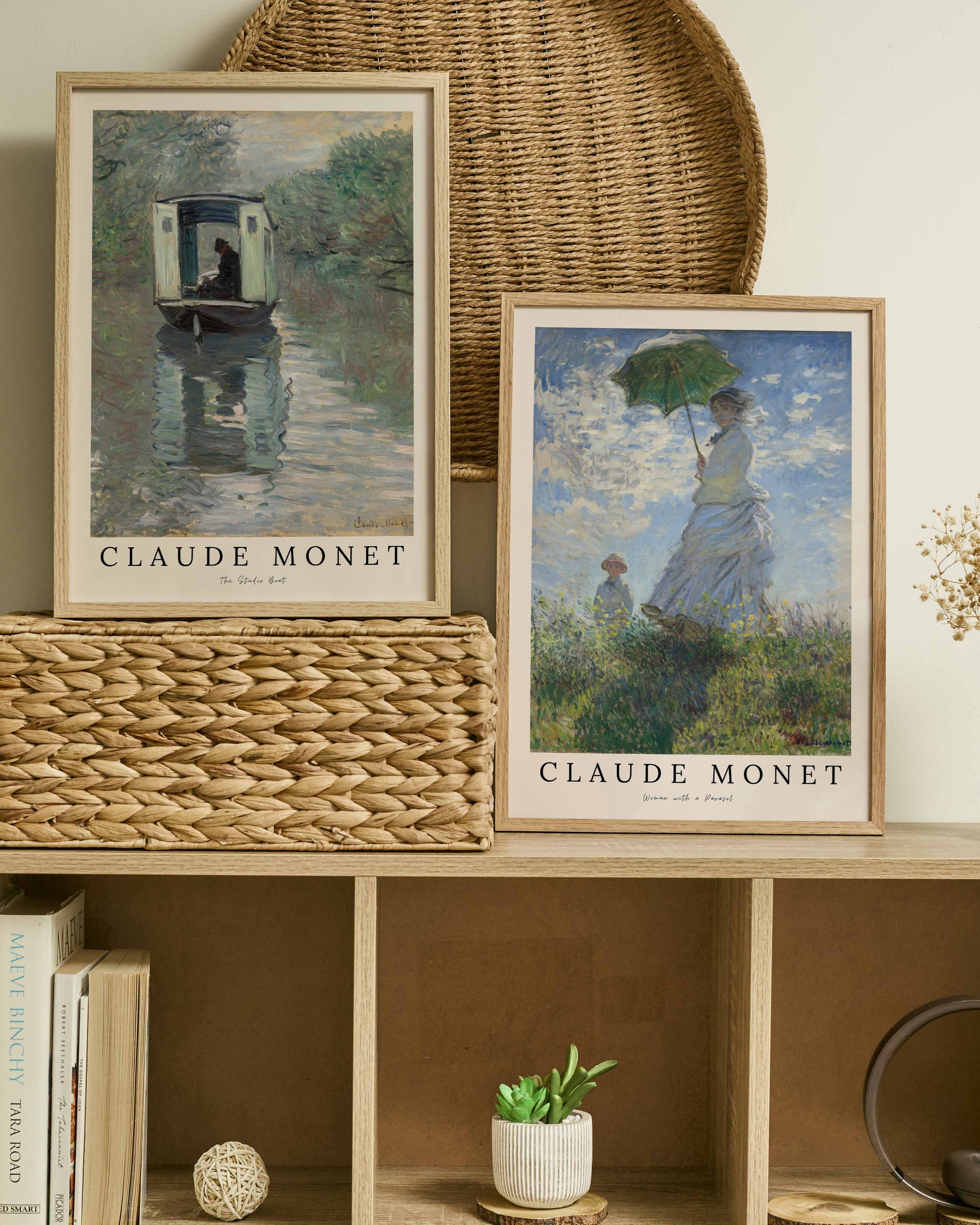 Woman with a Parasol Poster – FineArt Wandbild, moderne Kunst & Fine Art Print von Spawnd, handgefertigt & Made in Germany